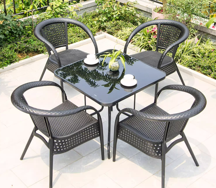 远茂户外桌椅组合罗马4椅+70cm锥脚碳钢方桌